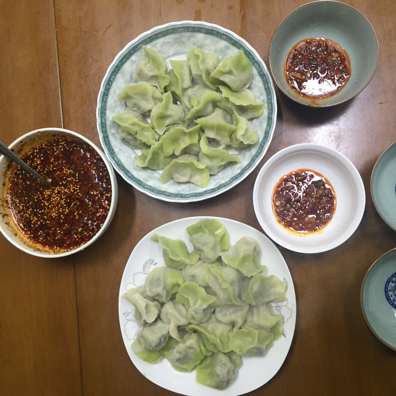 翡翠白玉白菜饺子详细版（附翡翠白玉白菜饺子包法，翡翠白玉饺子皮两种制法，面包机和面，翡翠白玉烧卖，各种馅料搭配）