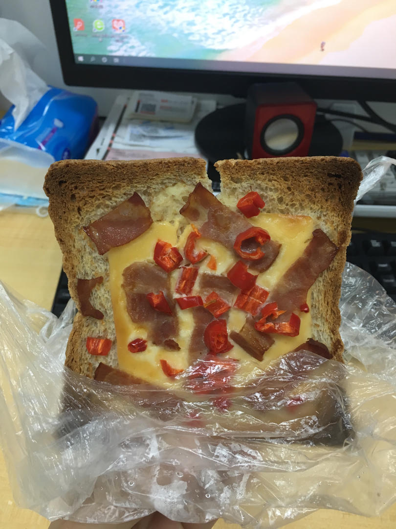 超好吃面包披萨🍕