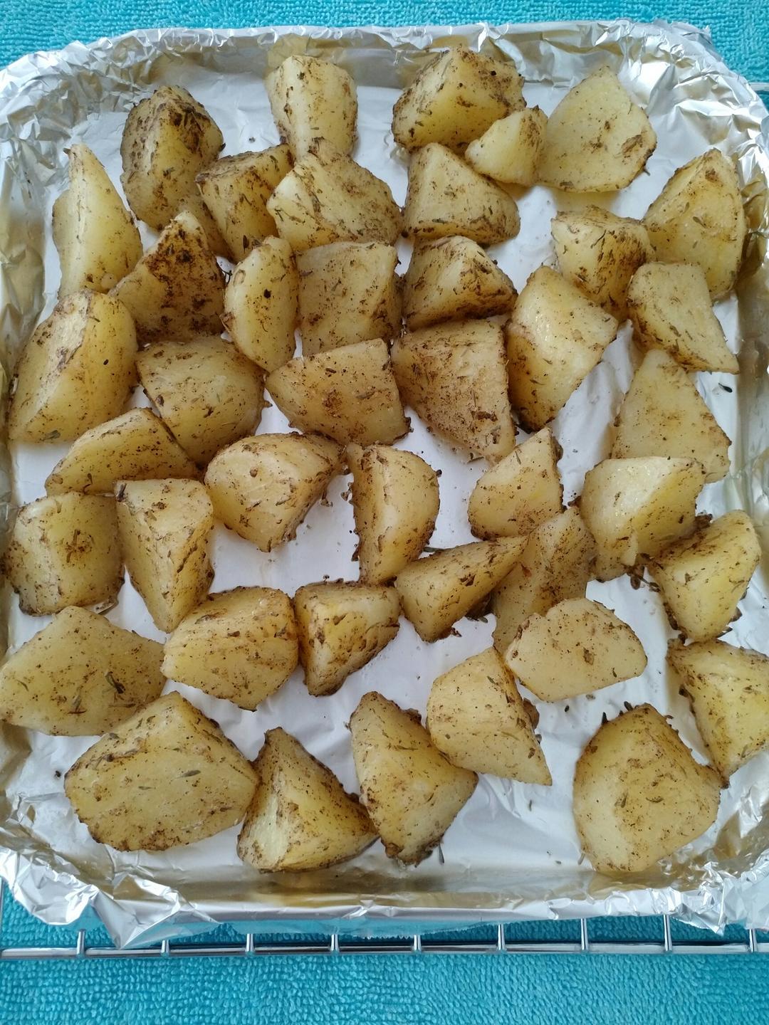 迷迭香烤土豆【妞的食记】