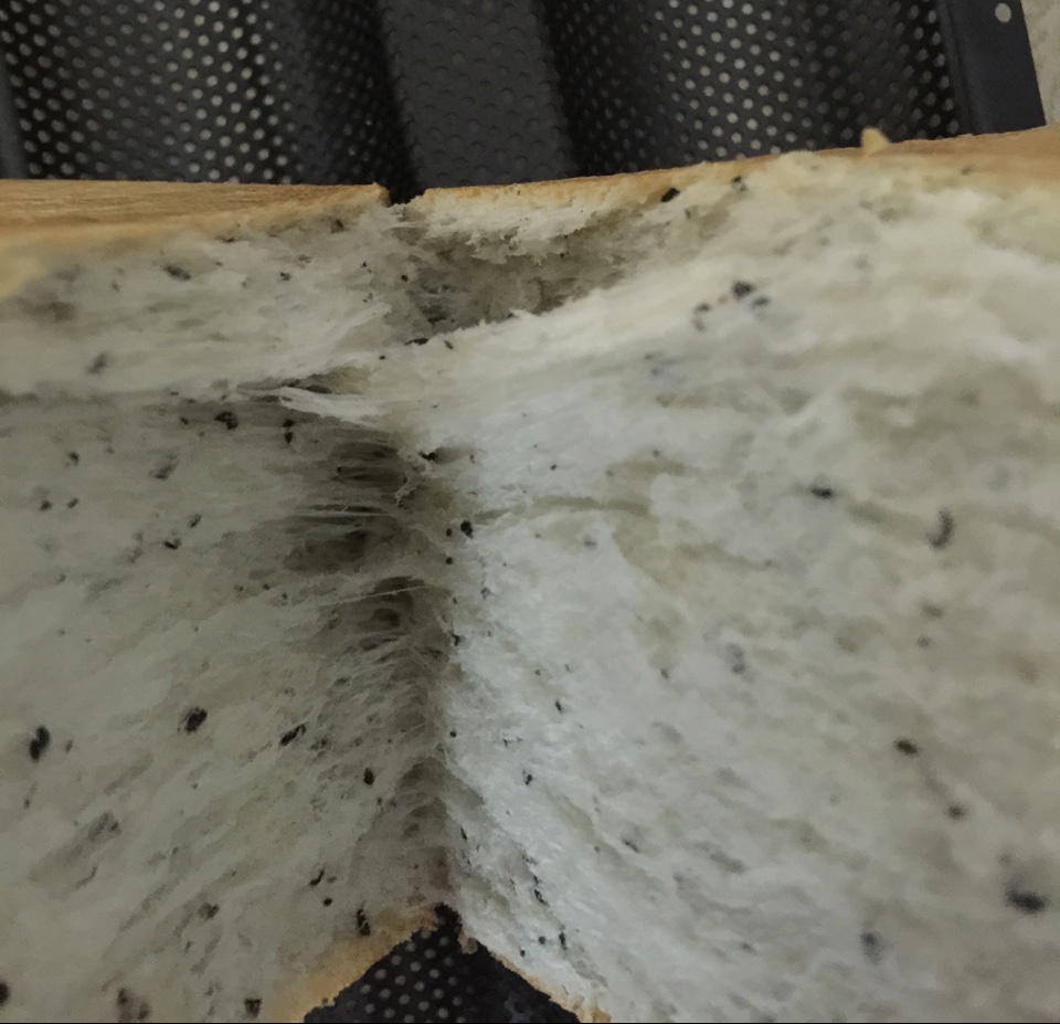 【独角仙·天然面包香】黑白芝麻吐司