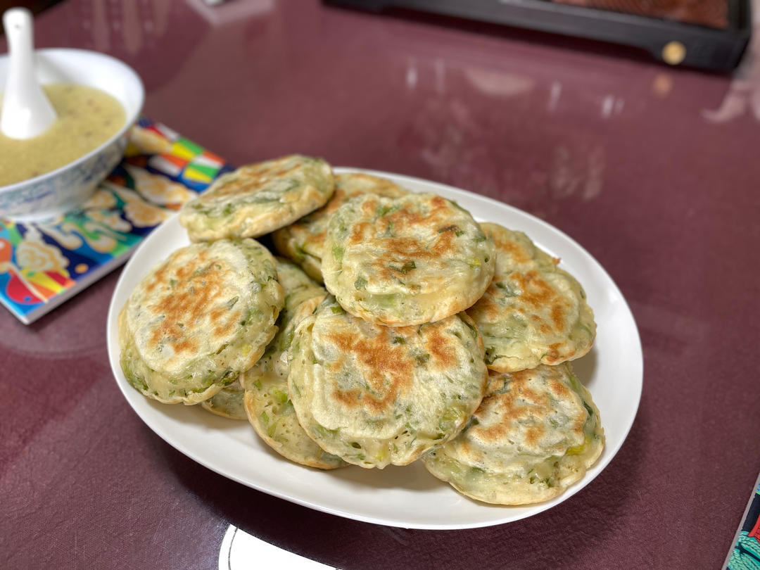 手不粘面，早上5分钟做葱花饼，又香又软