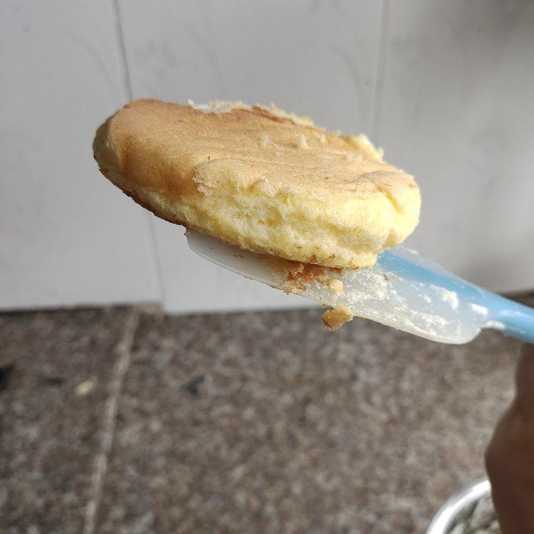 不用烤箱 15分钟无油低糖的舒芙蕾蛋糕松饼 🥞 蓬松绵软