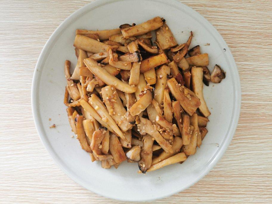 干煸手撕杏鲍菇