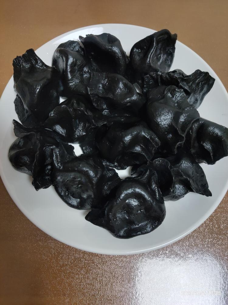 真的不是黑暗料理——墨鱼饺子