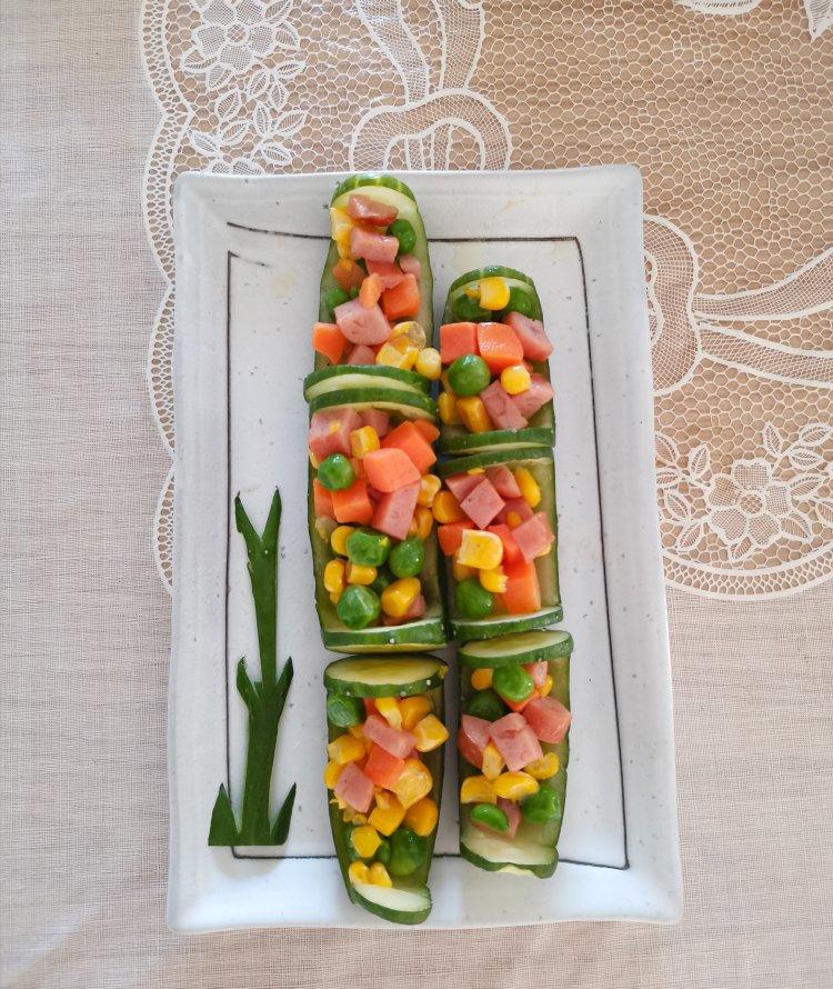 翠竹报春节节高