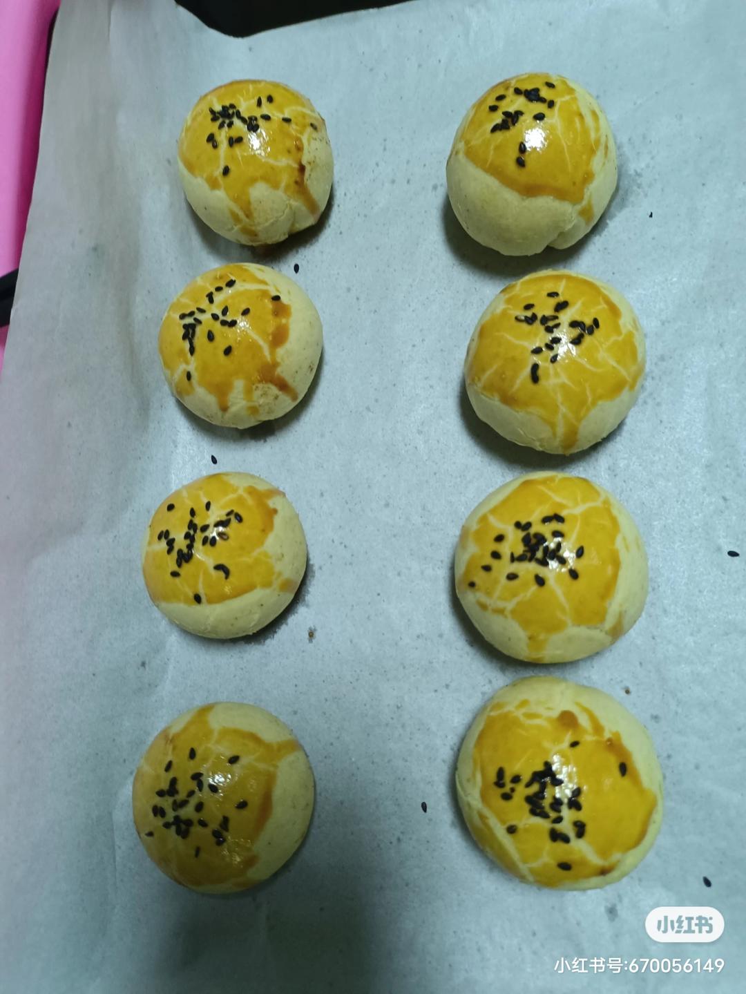 蛋黄酥酥酥（超级奶香黄油版）