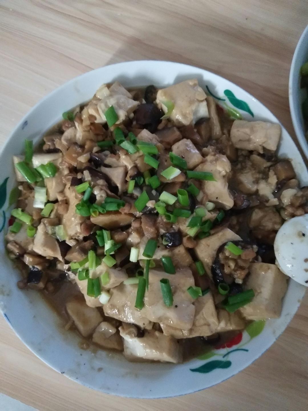 超级下饭的香菇肉沫豆腐