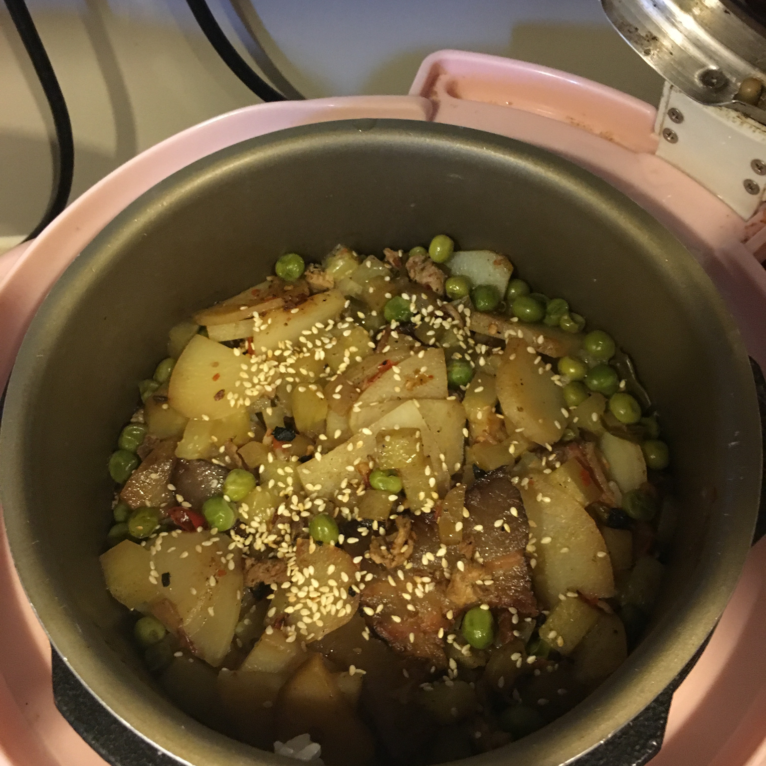土豆焖饭（电饭锅版）