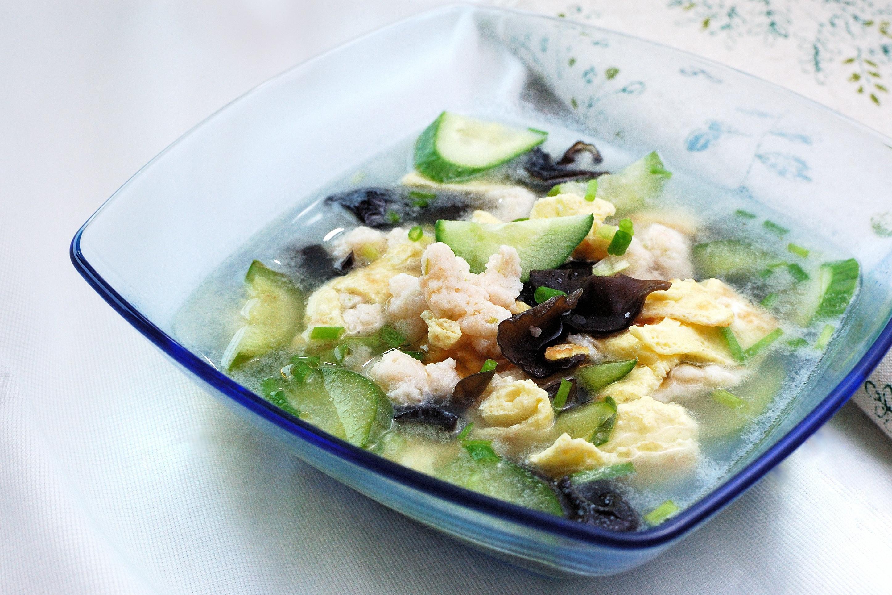 木须虾滑汤的做法