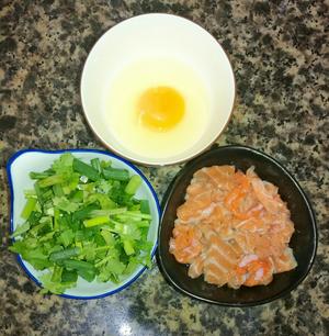三文鱼肉煎蛋的做法 步骤1