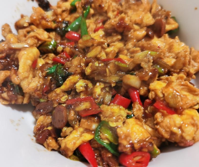 鲜香可口的懒人鸡蛋酱的做法