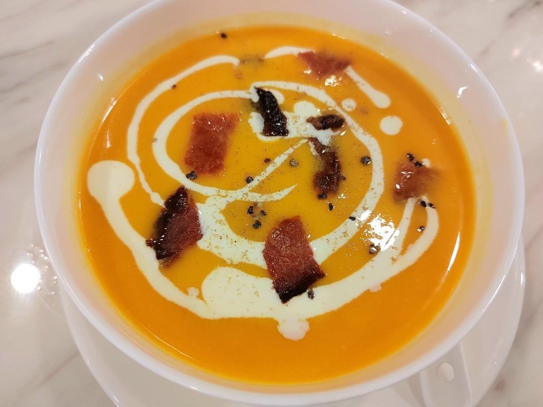 你是个成熟的南瓜了，该学会自己跳进锅里变成南瓜汤了