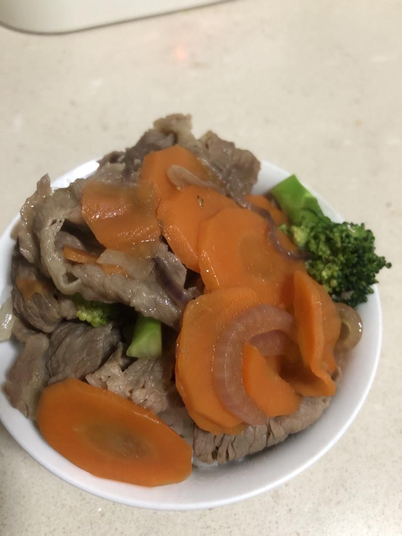 💕100%成功!!!🍱招牌肥牛饭专门店秘方·秒杀日本吉野家食其家！日式多汁牛肉饭 /嫩肥牛盖饭/牛肉饭/肥牛丼（超简单快速完美版）✨