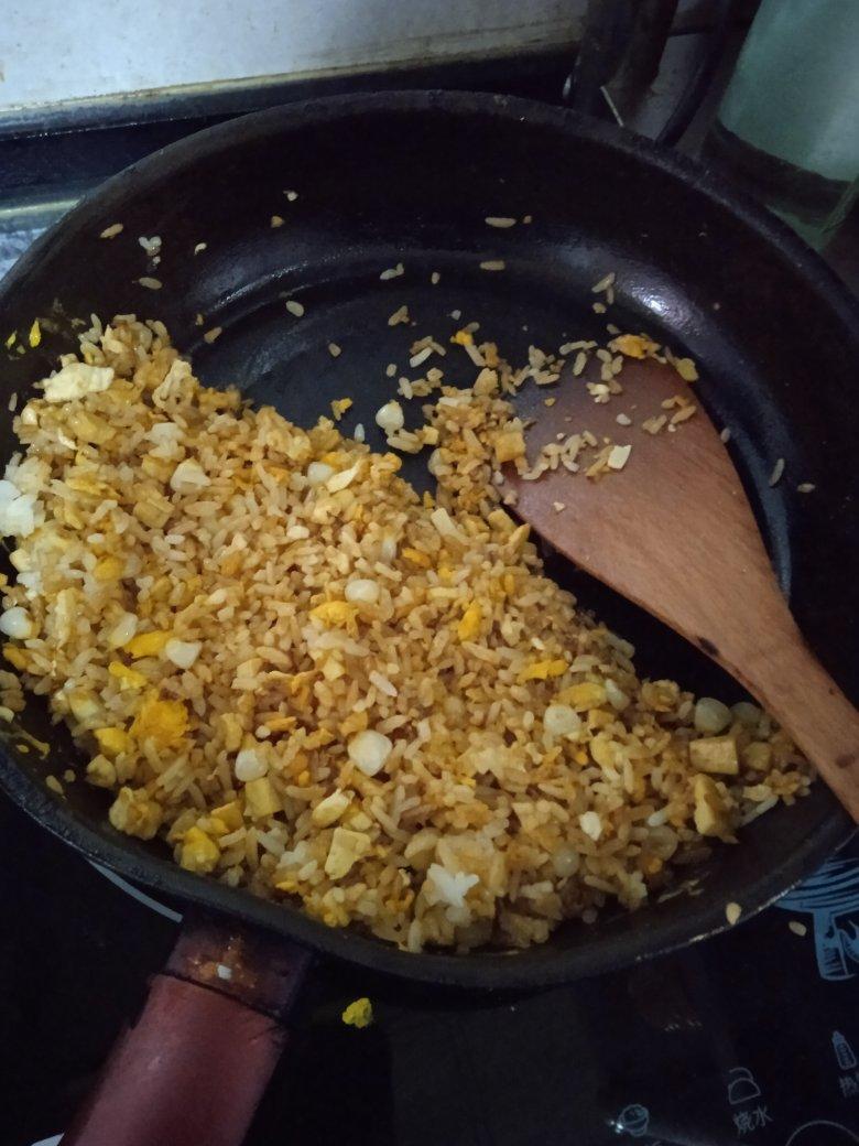 厨师长教你“蛋炒饭”如何做才好吃，答案都在这里面！