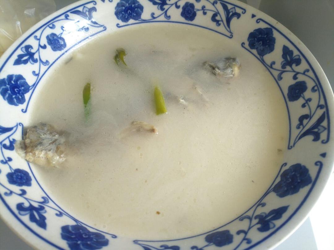 鲫鱼豆腐汤