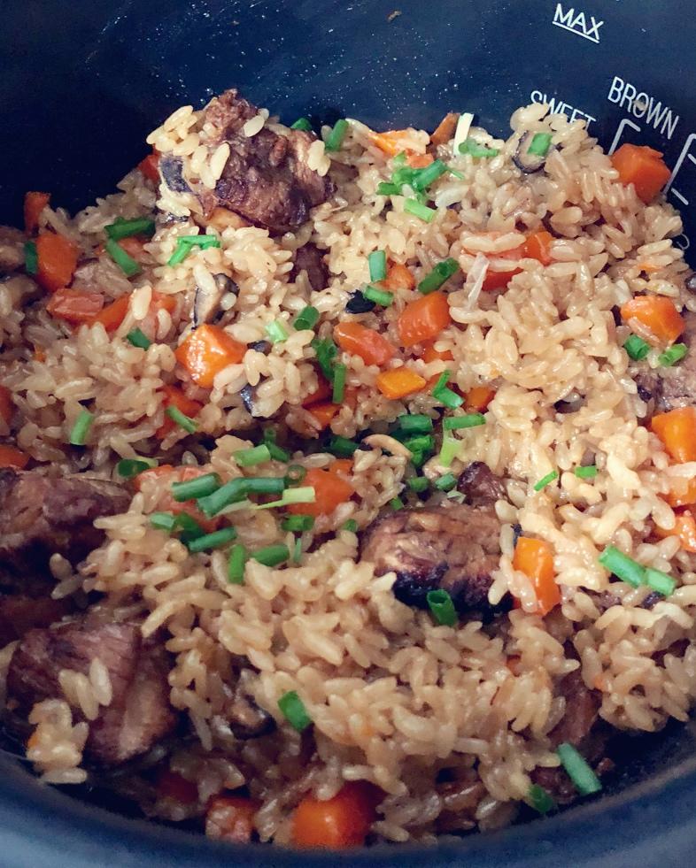 喷香排骨焖饭（爆好吃）