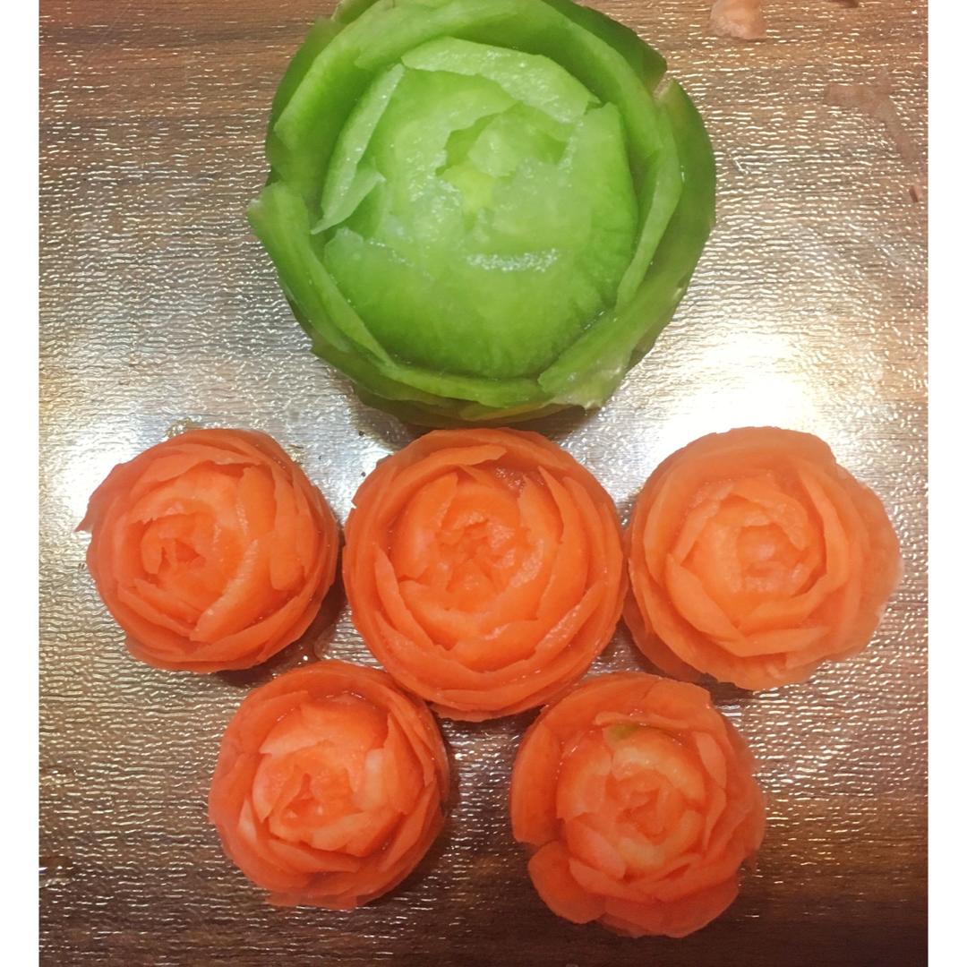 喜子amy做的雕刻萝卜花让你的菜肴锦上添花