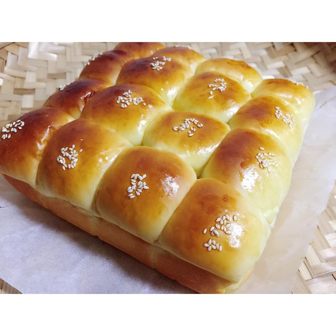 炼乳奶油餐包
