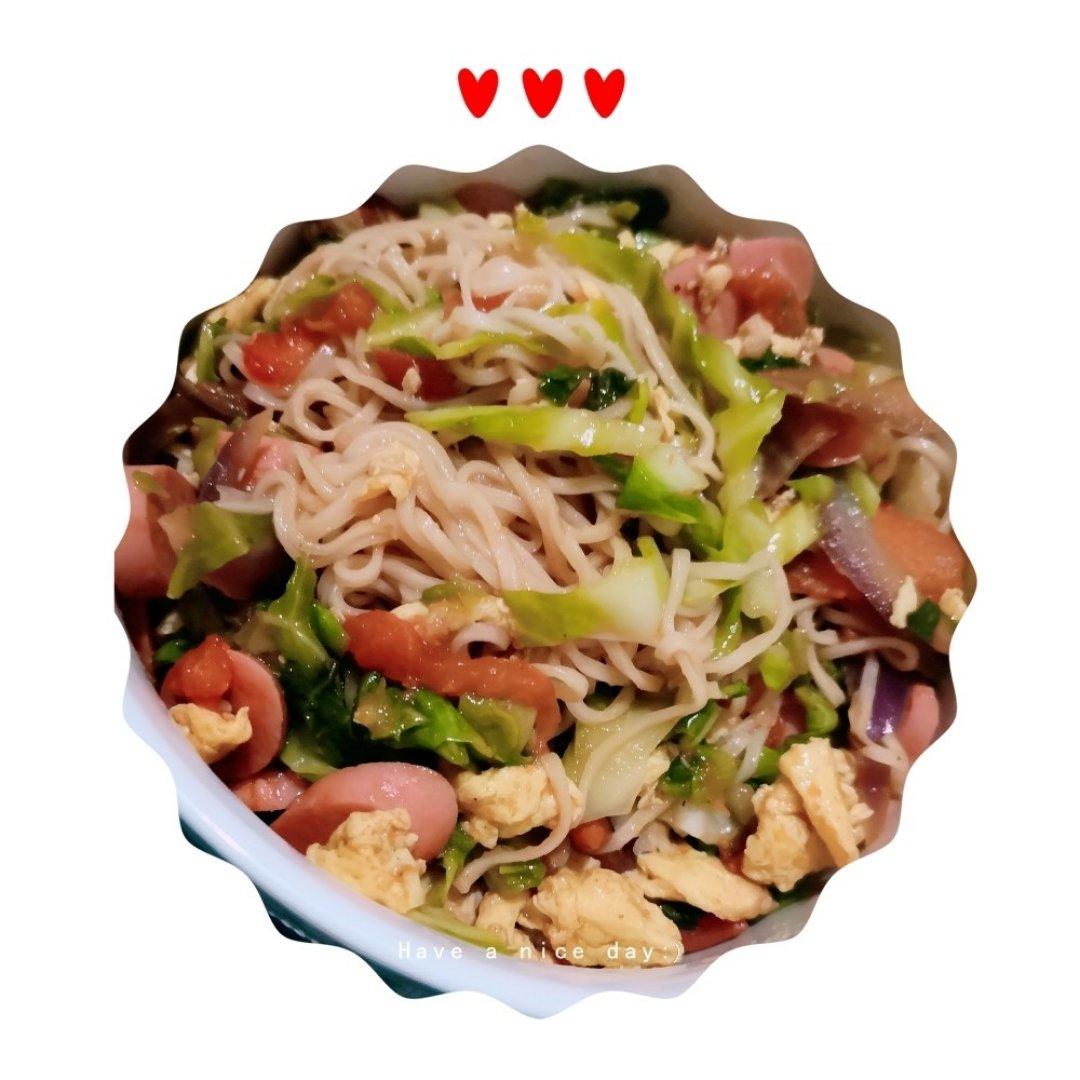 路边摊风味炒方便面