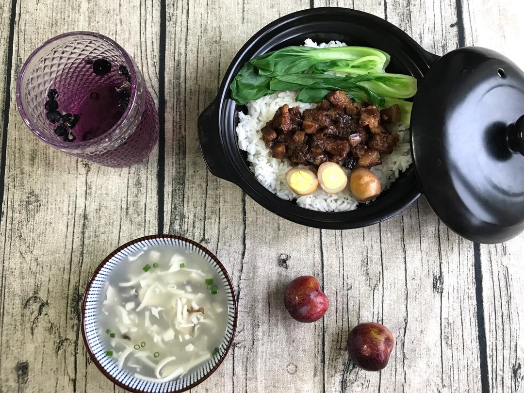 洋葱酥卤肉饭