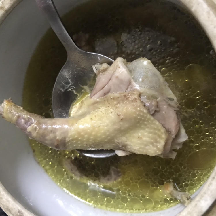 止咳的川贝鸽子炖汤的做法