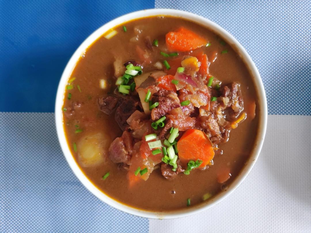 番茄土豆炖牛腩