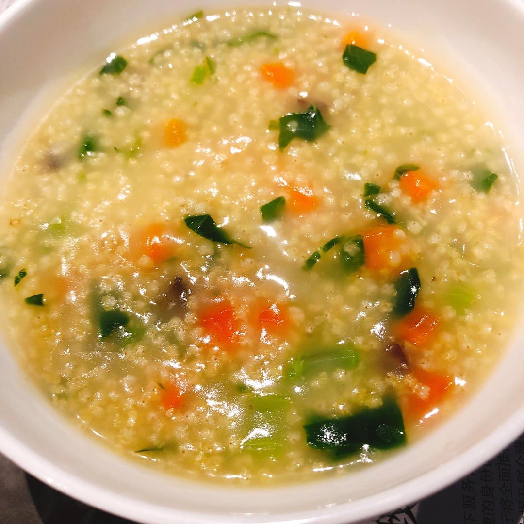 多田与鲸做的海参蔬菜小米粥