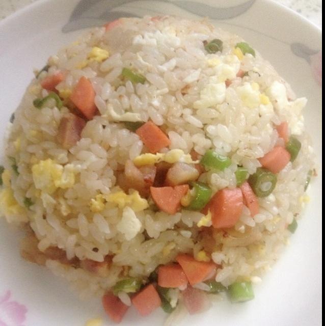 香肠炒饭的做法