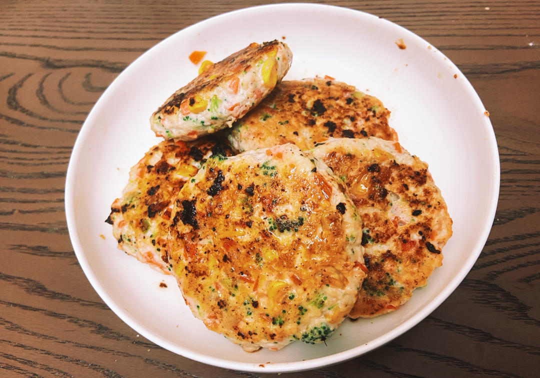 减肥餐：香煎鸡胸肉饼