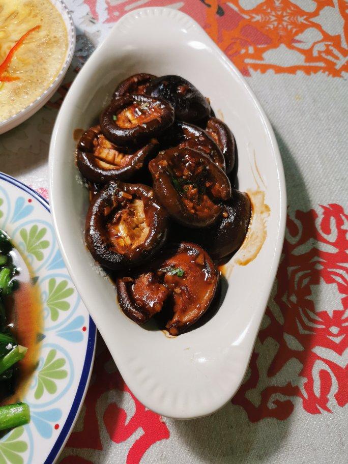 鲜嫩多汁，比鲍鱼还好吃红烧香菇