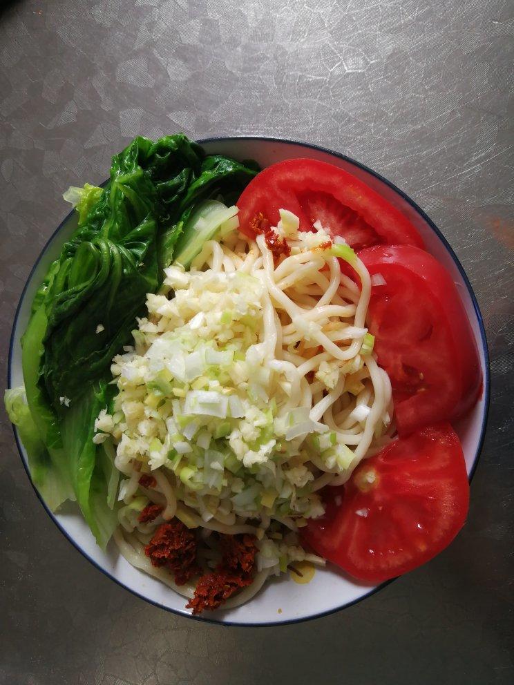 轻松做一碗油泼面