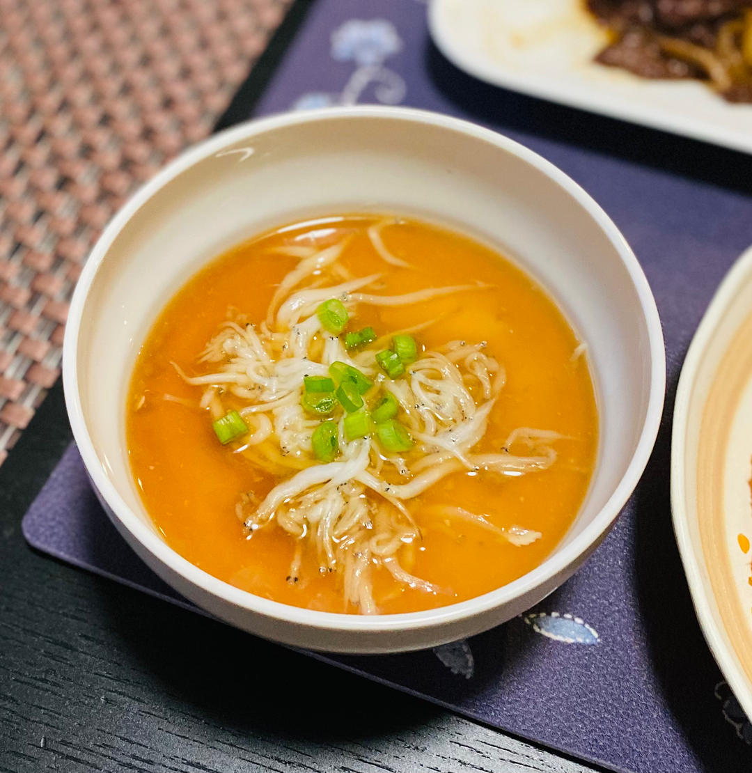 银鱼鸡蛋羹