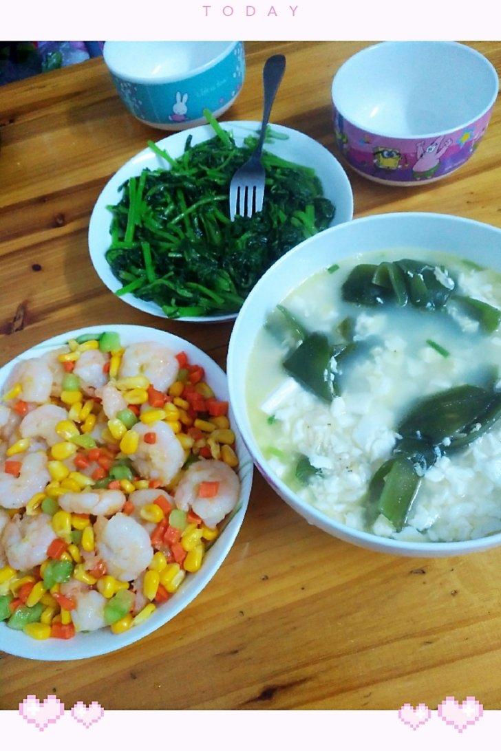 三色炒虾仁