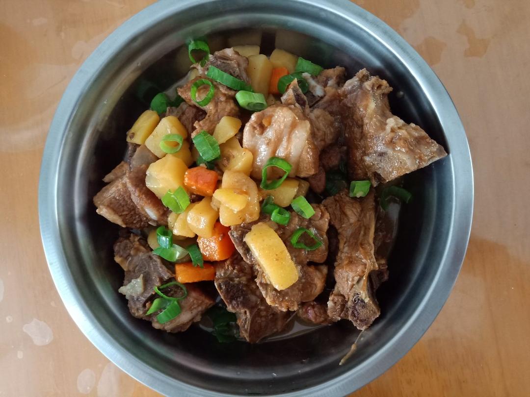 【电饭煲土豆焖排骨】