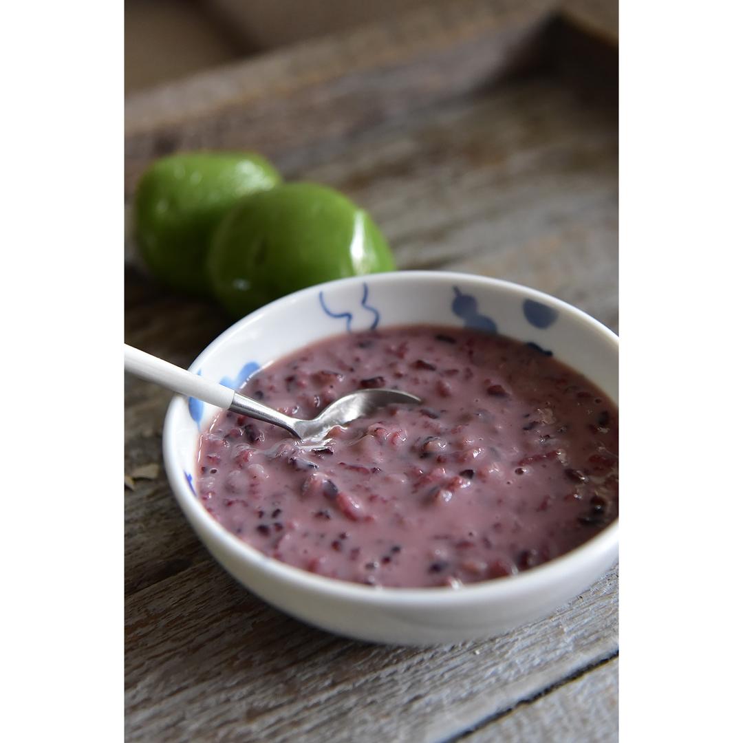 supersuper超超超做的牛奶紫米粥