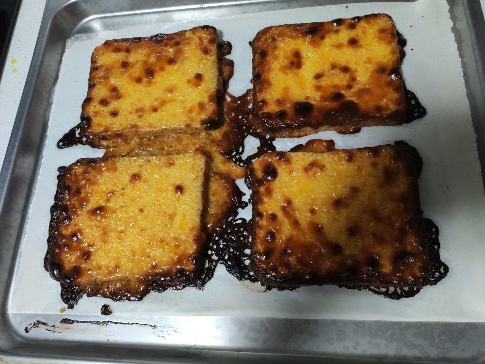 零失败快手岩烧乳酪(熔岩吐司)十分钟网红早餐，好吃哭