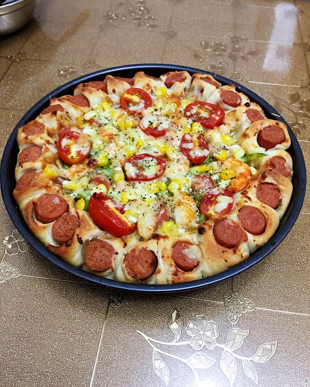 蘑菇火腿心花边比萨