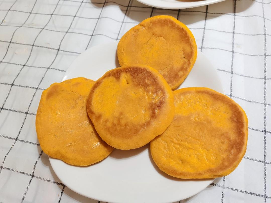 开心snow做的无糖南瓜饼普通面粉发面饼