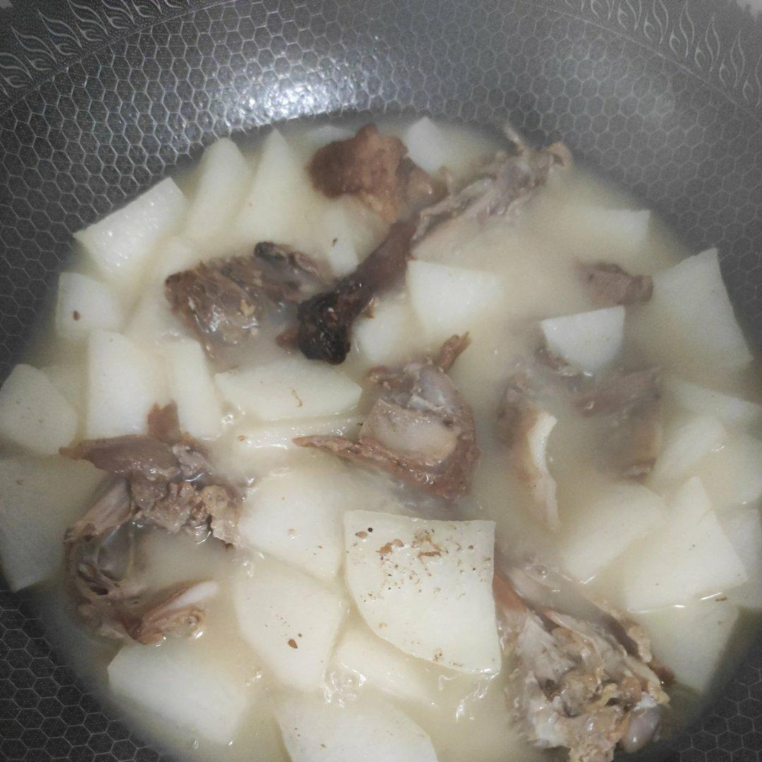 奶白鸭架汤（烤鸭）