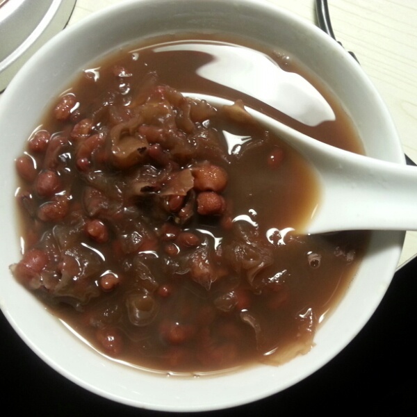 红豆薏米银耳汤