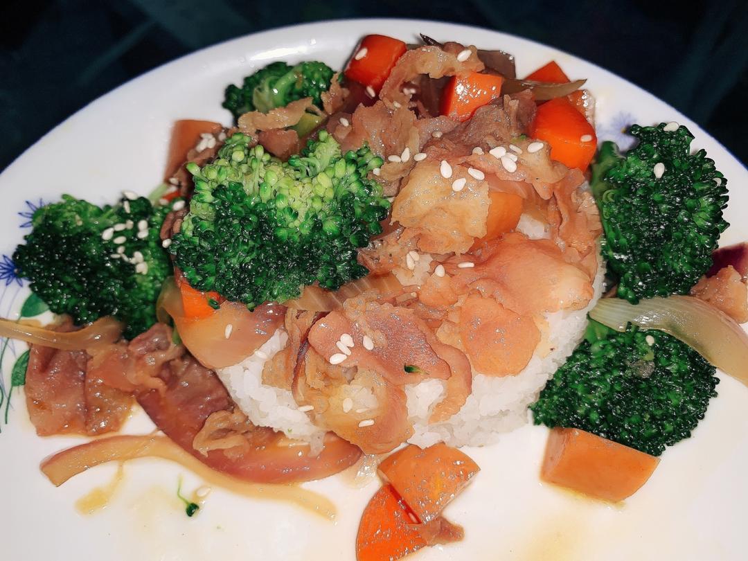 肥牛饭
