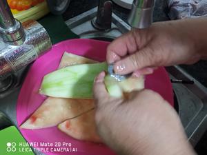 酸辣翠瓜条的做法 步骤6
