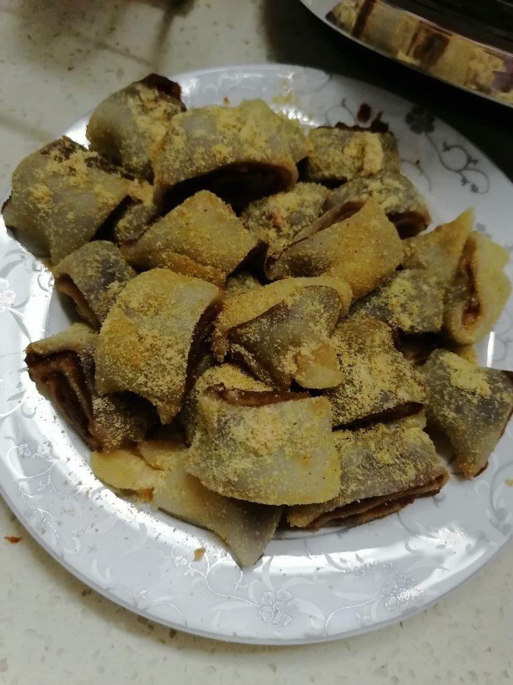此配方做出的驴打滚无比软糯，放一天还是软的