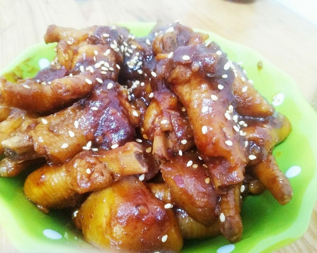 鸡爪炖土豆的做法