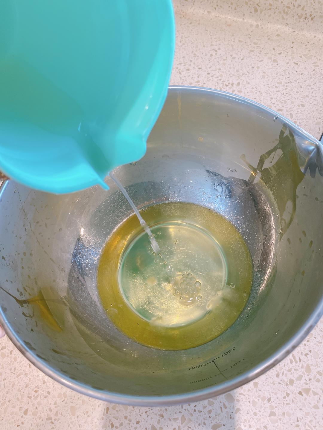 草莓🍓瑞士卷的做法 步骤7