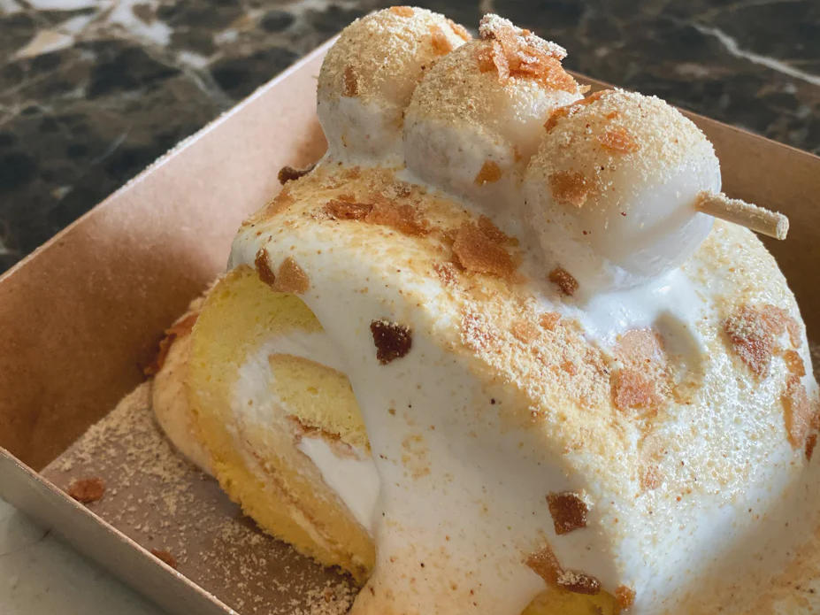 白玉豆乳奶盖卷