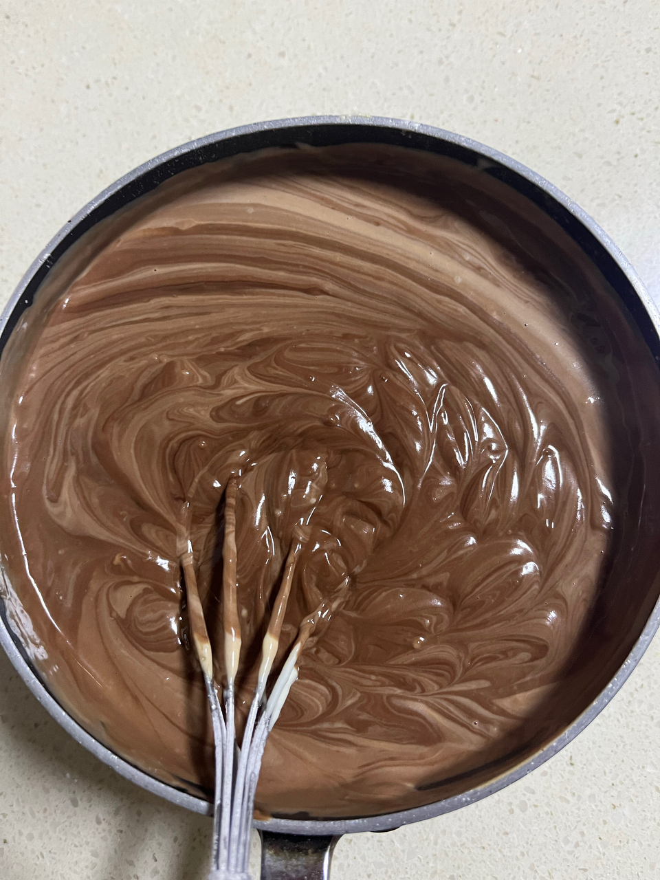 我的镇店之宝—巧克力熔岩蛋糕配方分享
