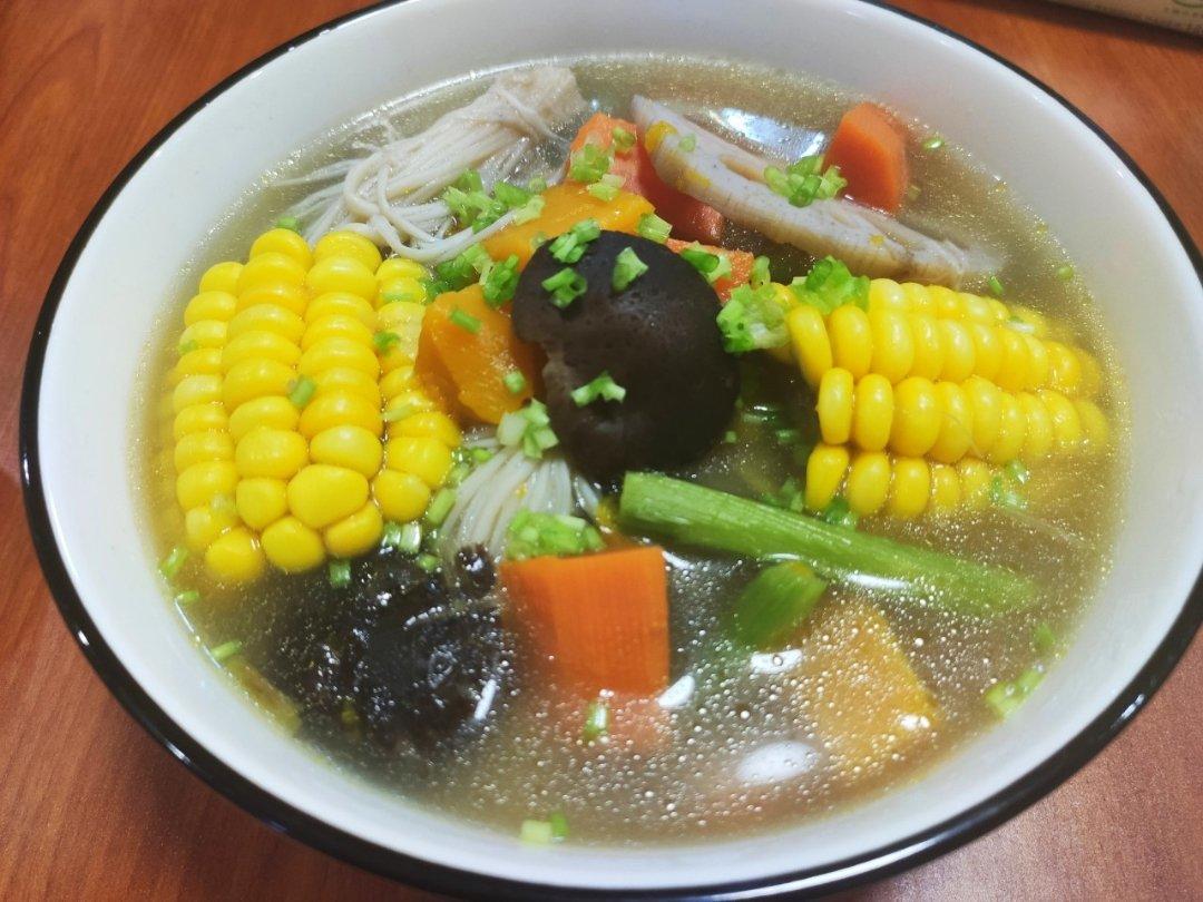 香菇玉米素蔬养生汤 没难度