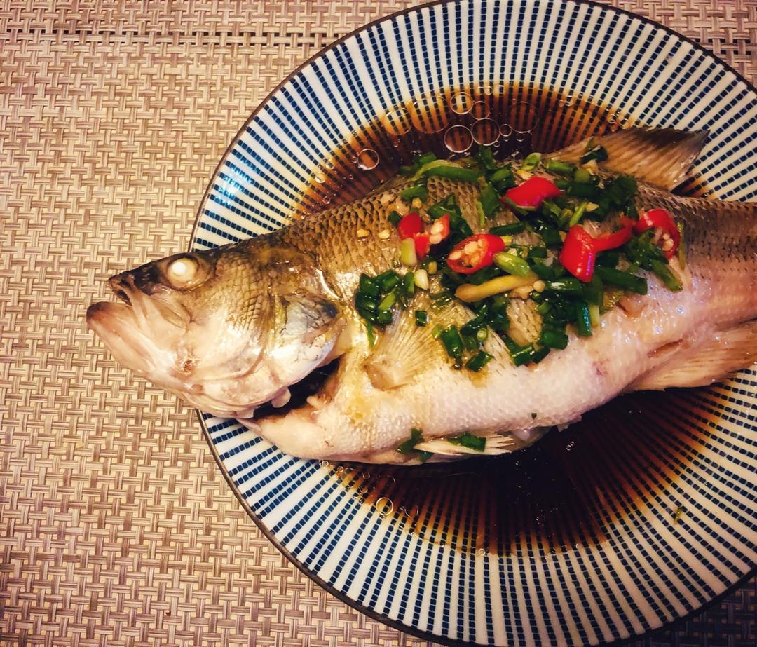 清蒸鱼（鲈鱼/多宝鱼/桂花鱼/石斑鱼……）