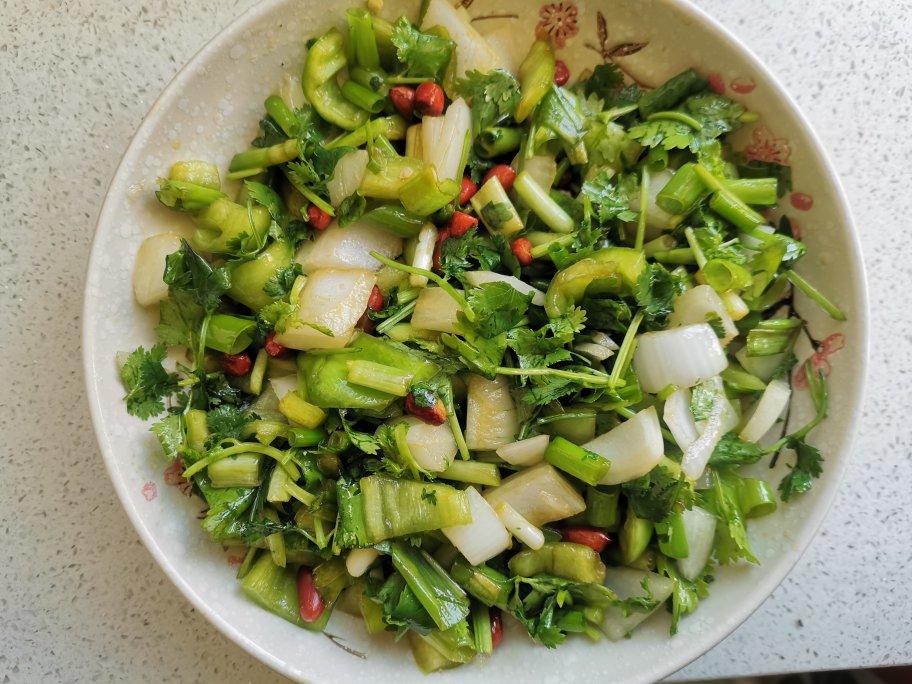 遗失的美好坤做的老虎菜东北夏季下饭凉拌菜